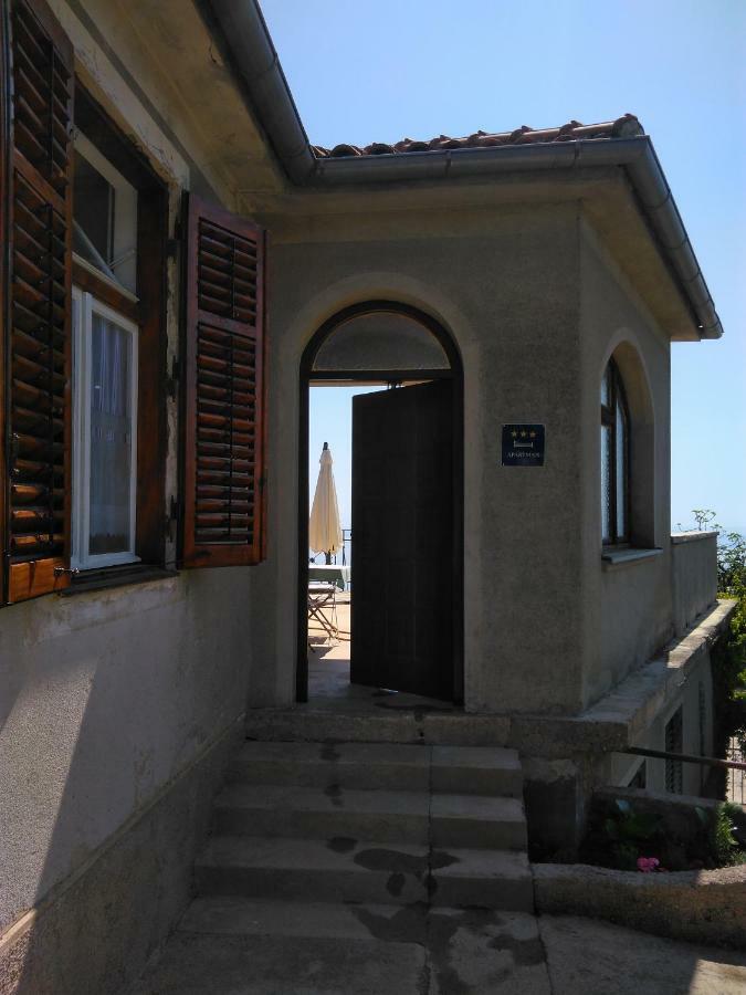 Apartments Aurora Опатия Екстериор снимка